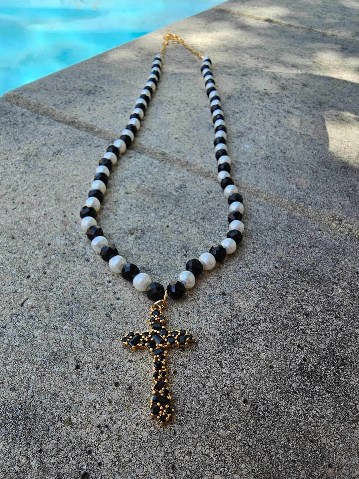 Collier Croix - Onyx & Perles de Culture