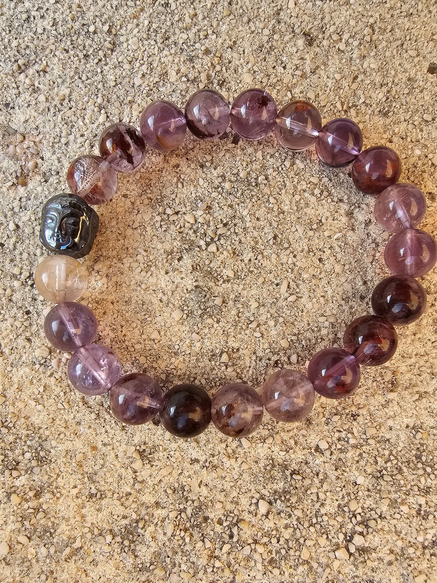 Bracelet Cacoxénite & Bouddha en Hématite – Sagesse, Ancrage & Élévation